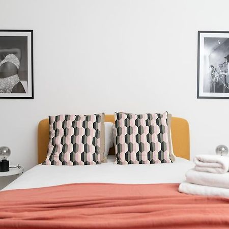 Two Bedroom Apartment By Buonomo Stays Short Lets & Serviced Accommodation In Balham With Balcony 런던 외부 사진